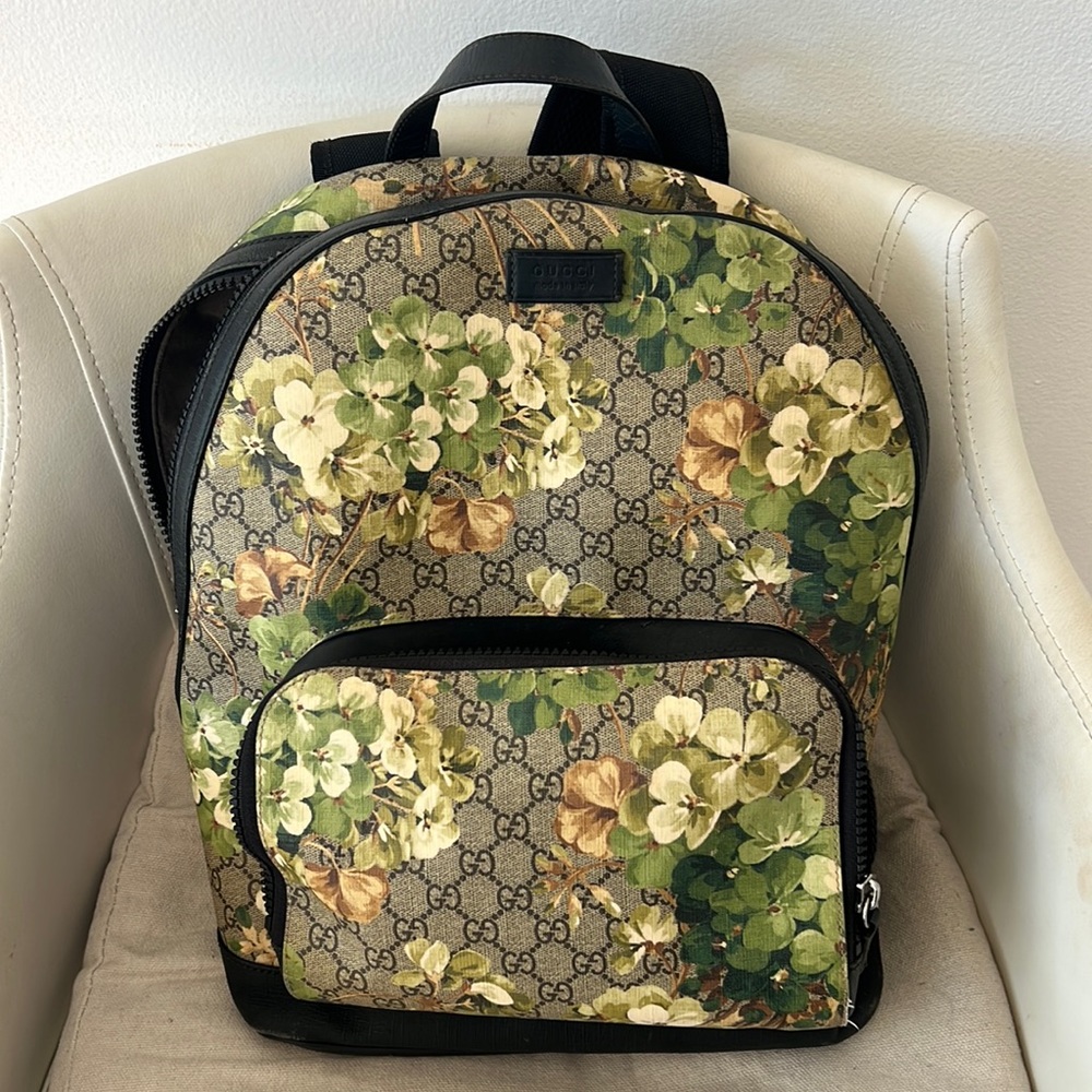 Gorgeous rare Gucci bookbag